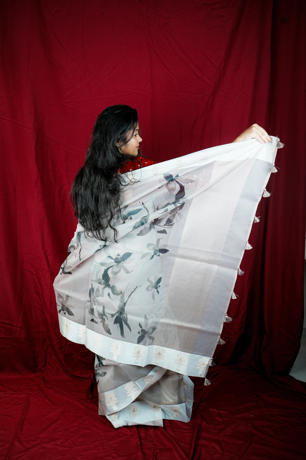 Shivanshi (Grey)