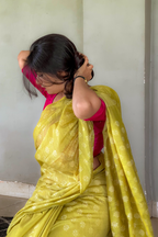 Saanvli Dhup