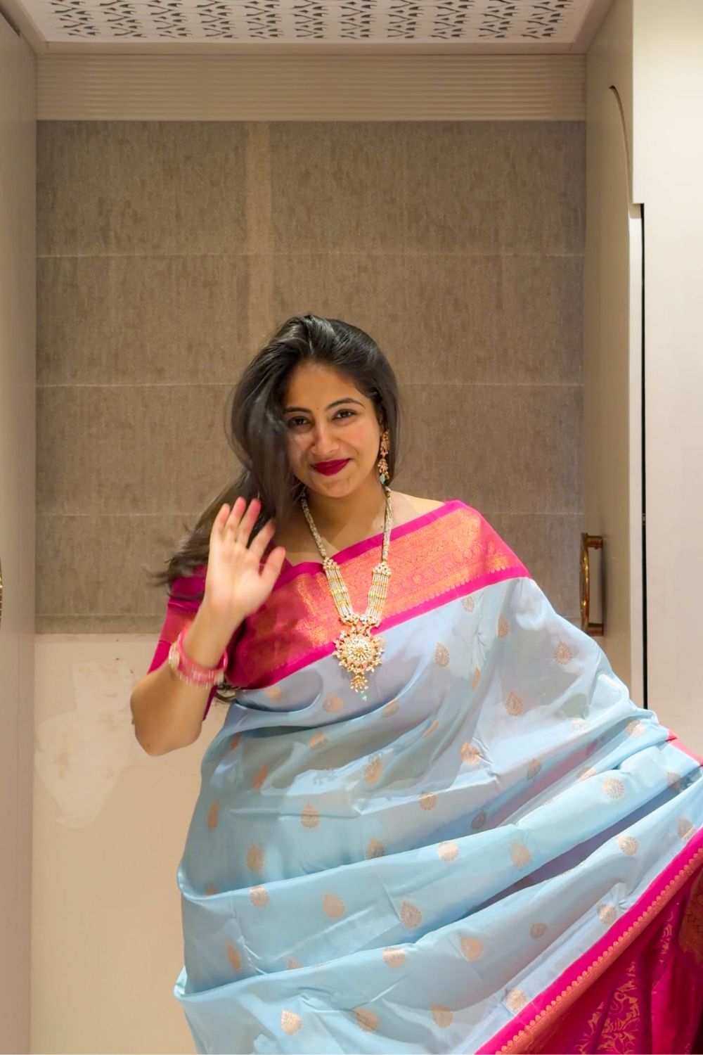 Neelmayura