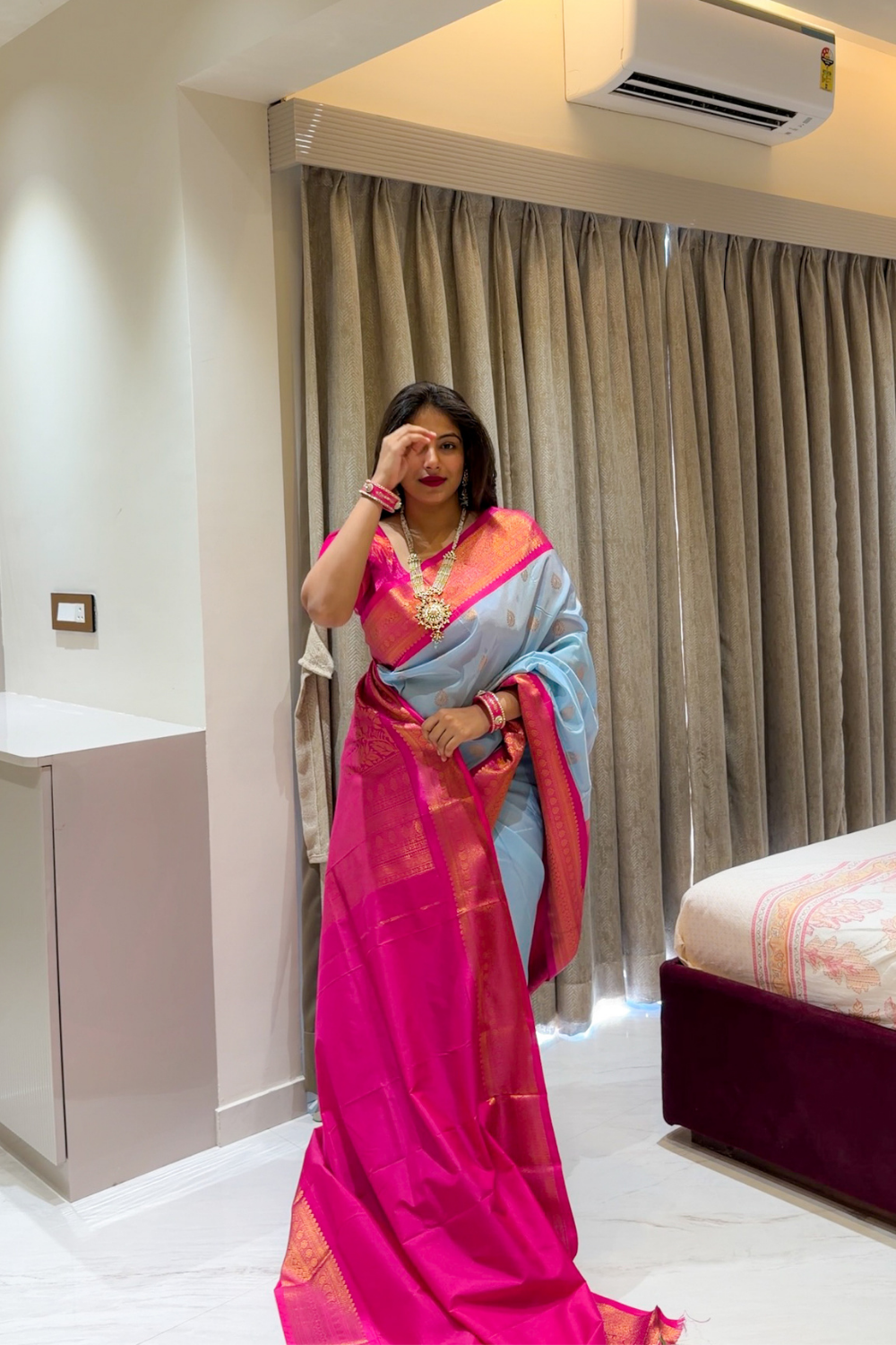 Neelmayura