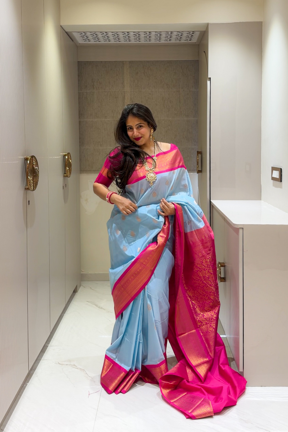 Neelmayura